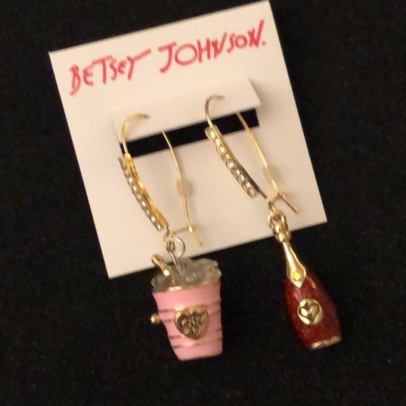 Betsey Johnson Gold Tone Champagne Bottle & Bucket Mismatch Drop Earrings NWT - Picture 8 of 10